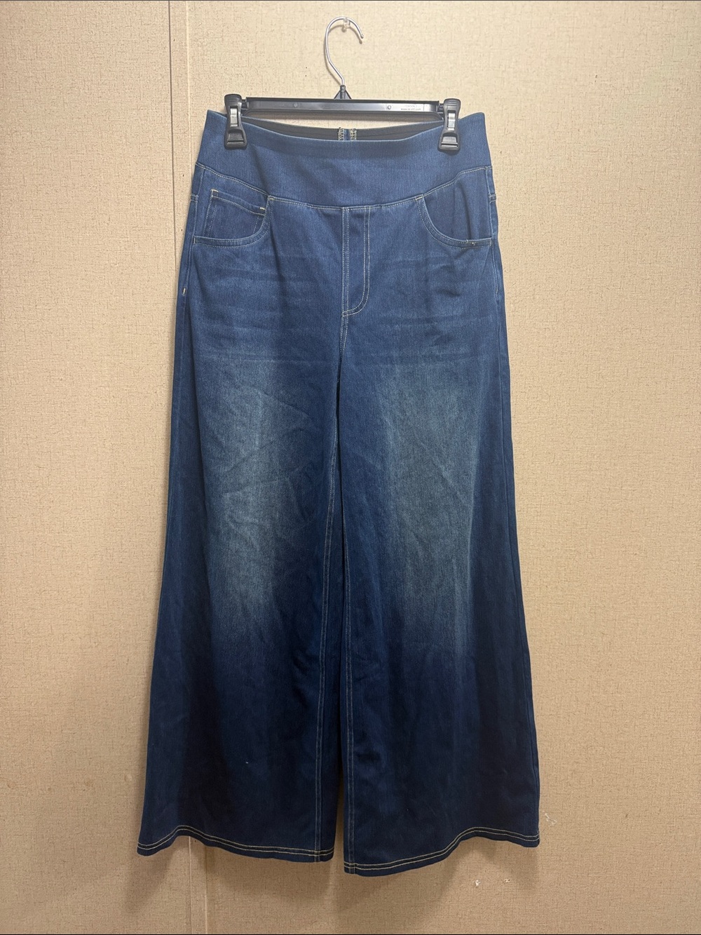 Wide Leg Pull-On Jeans in Dark Blue